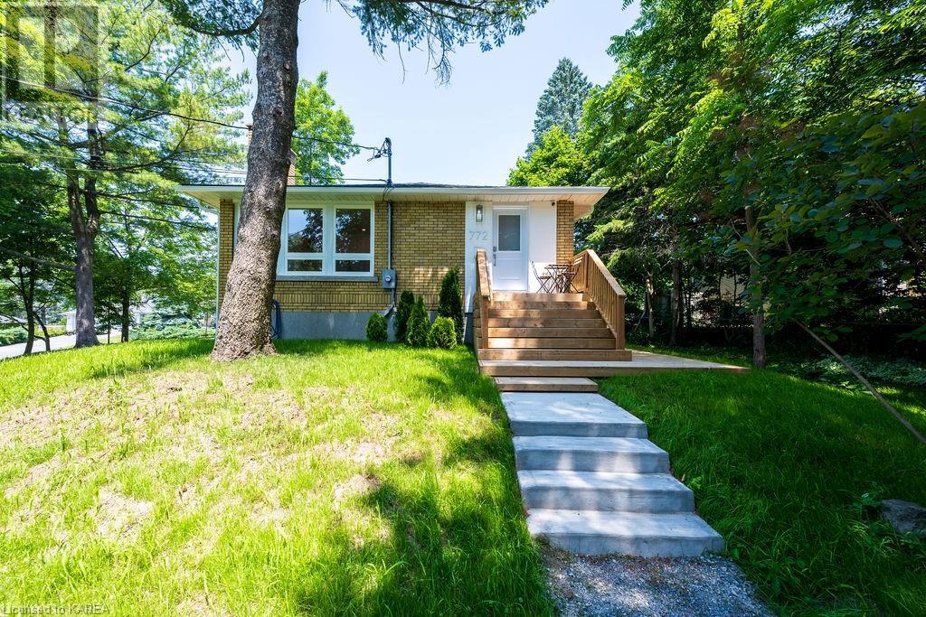 772 TACOMA Crescent