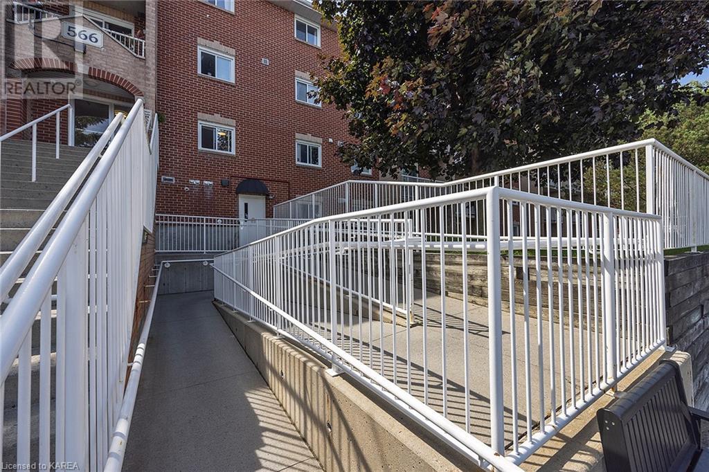 566 ARMSTRONG Road Unit# 114