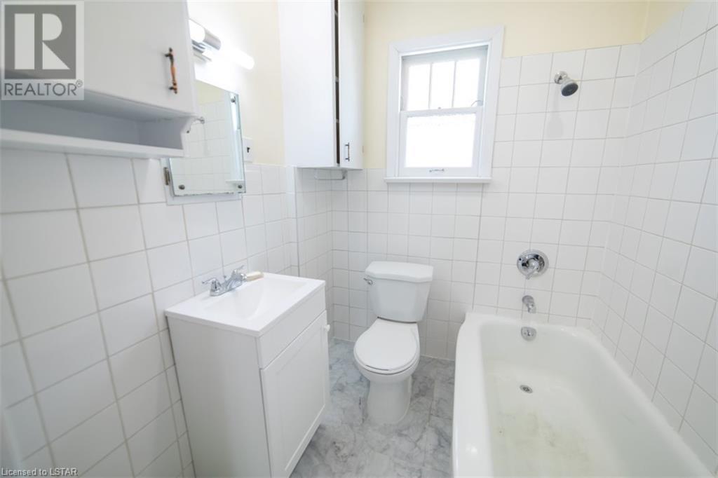 Listing 40474621 - Large Photo # 12