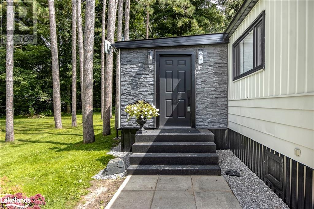 5263 ELLIOTT SIDE Road Unit# 18