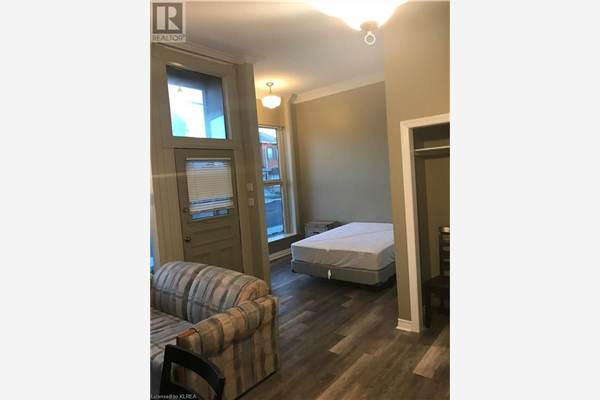 49 MAIN Street, Bobcaygeon