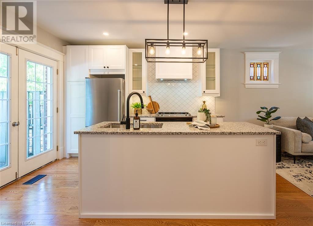 Listing 40475569 - Large Photo # 6
