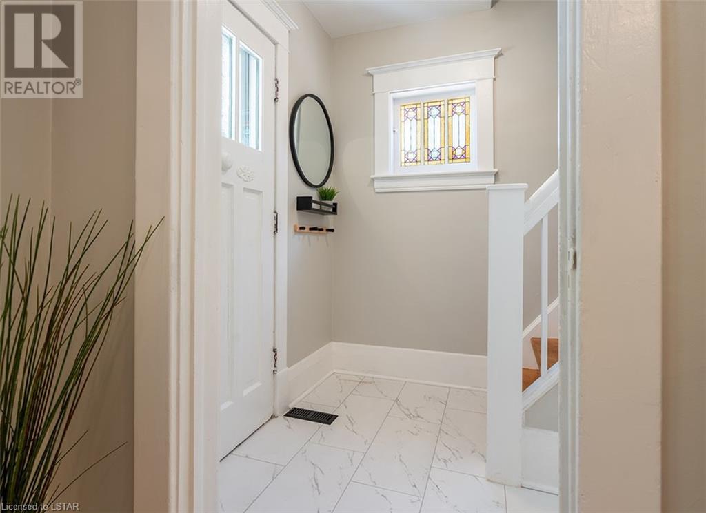 Listing 40475569 - Large Photo # 10