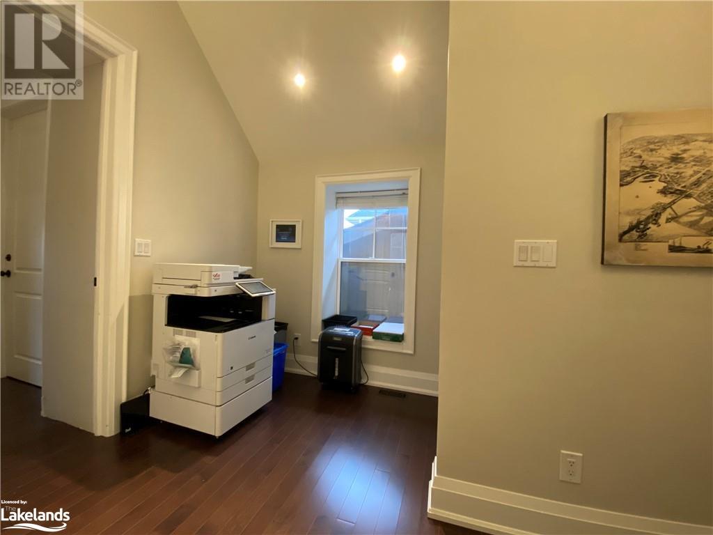 25 ELGIN Street