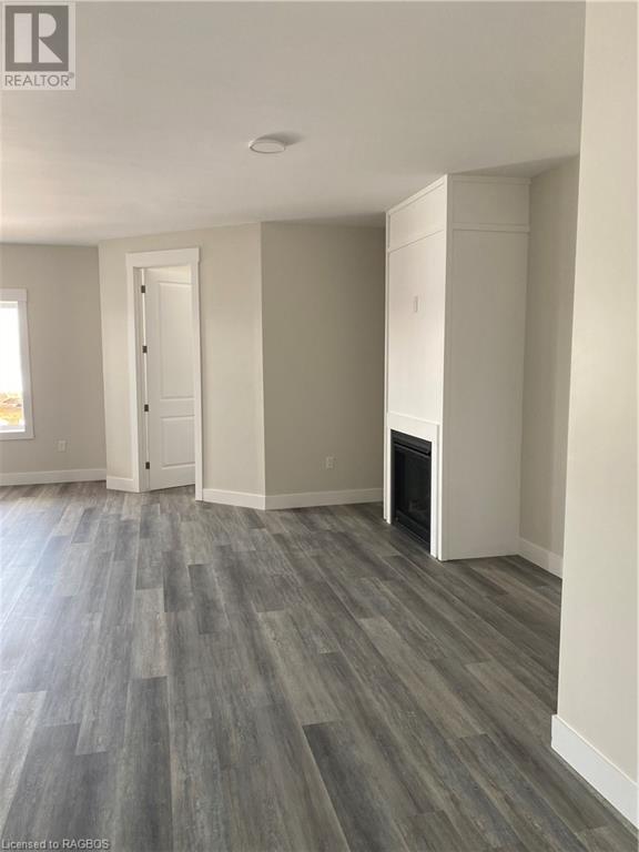 Listing 40476297 - Large Photo # 11