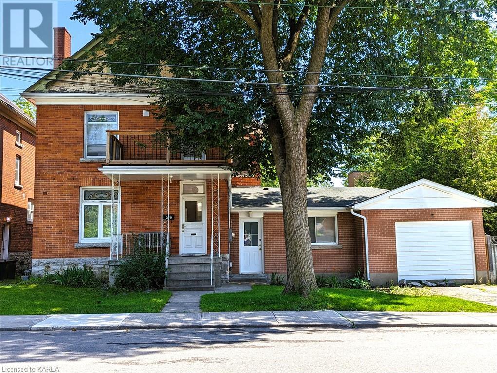 279 FRONTENAC Street