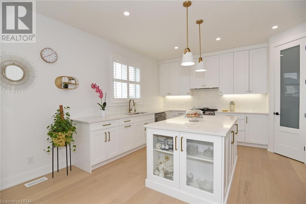 Listing 40476849 - Large Photo # 10