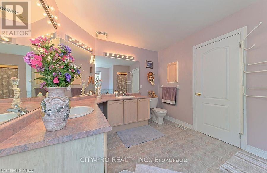 Listing 40476986 - Large Photo # 25