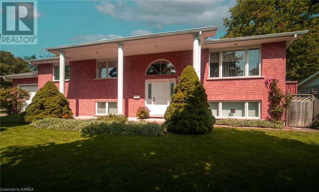 2 FORCHUK Crescent