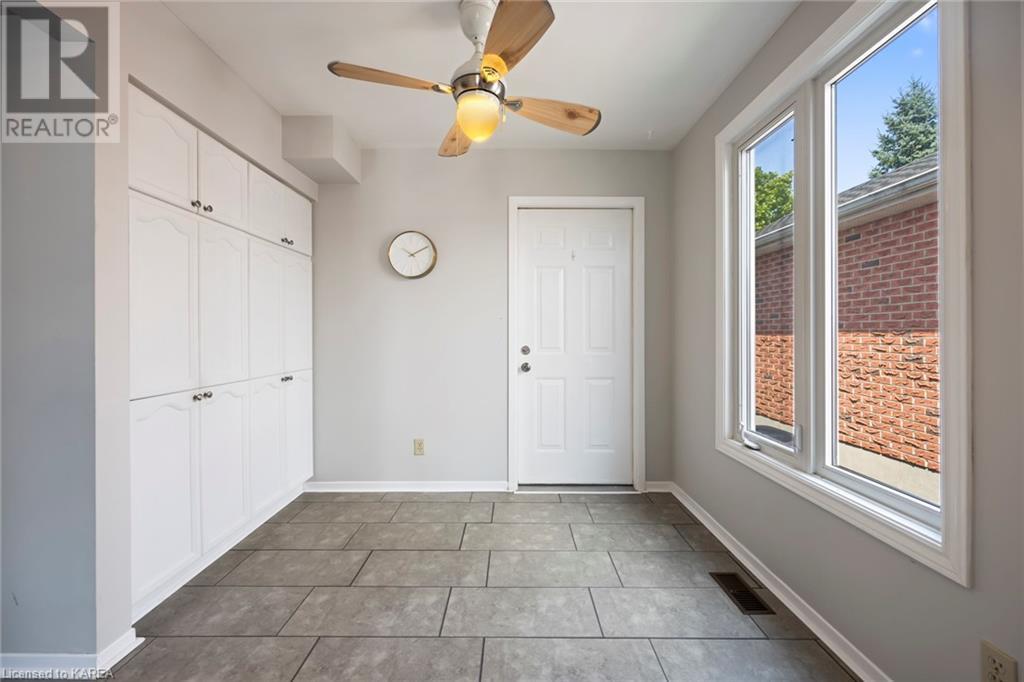 Listing 40477117 - Large Photo # 7
