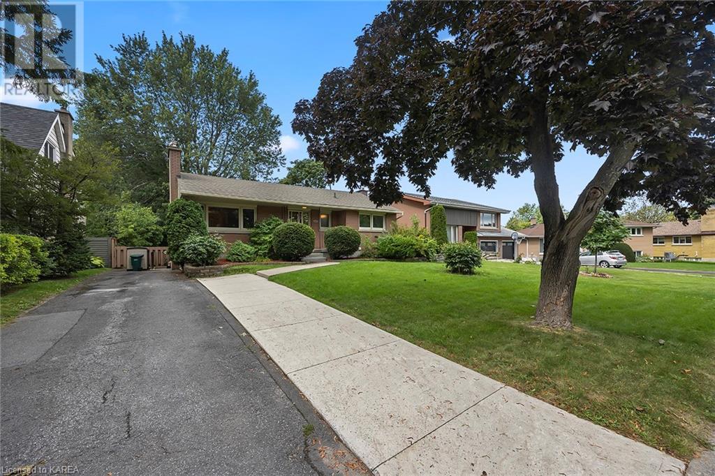 140 LIDDELL Crescent