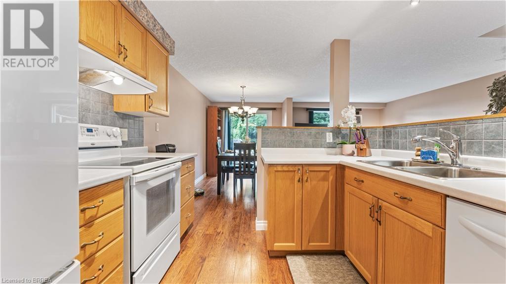 Listing 40477319 - Large Photo # 9