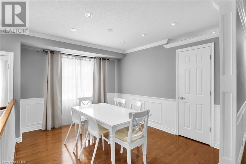 1520 GLENORA Drive