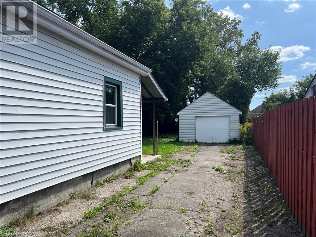 Listing 40477355 - Large Photo # 4