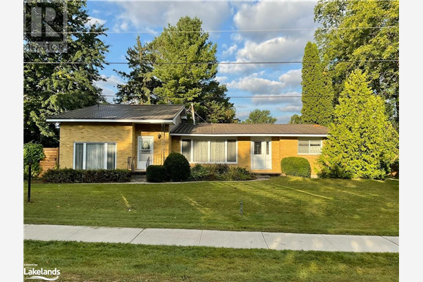 1 JONATHAN Court, Stayner