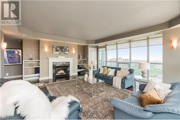 1055 SOUTHDOWN Road Unit# PH10, Mississauga