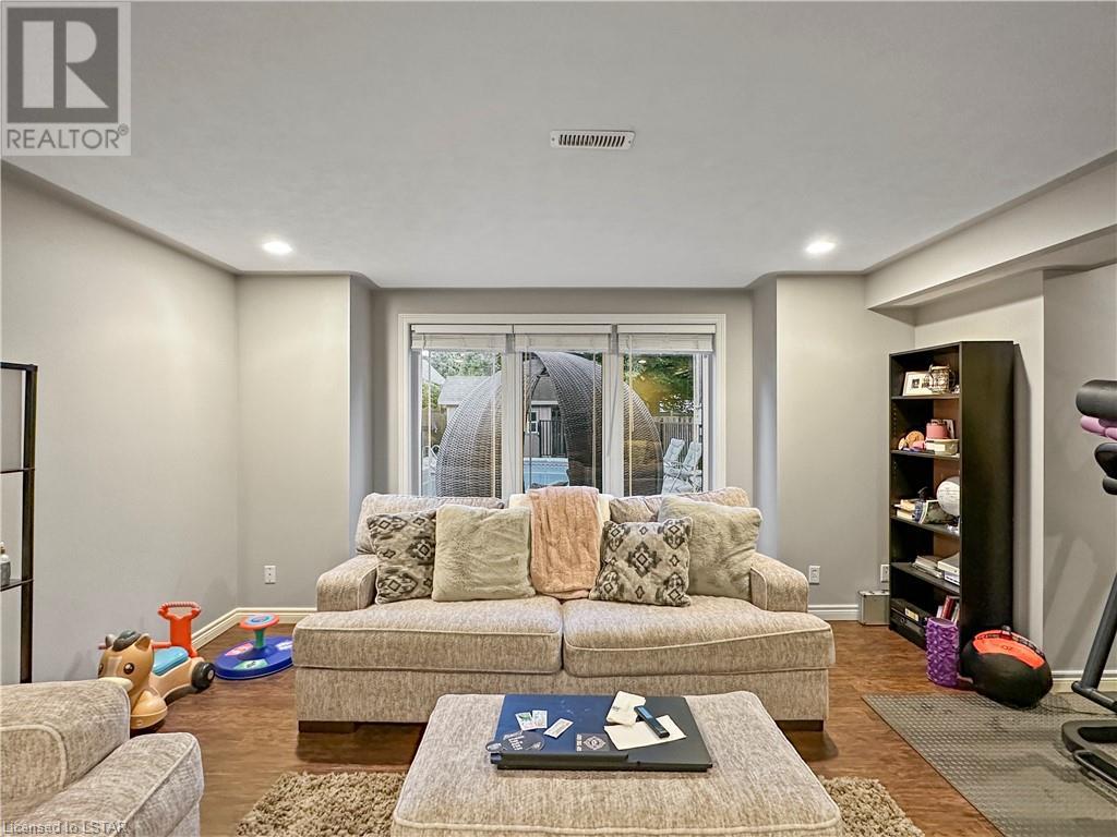 Listing 40477601 - Large Photo # 24