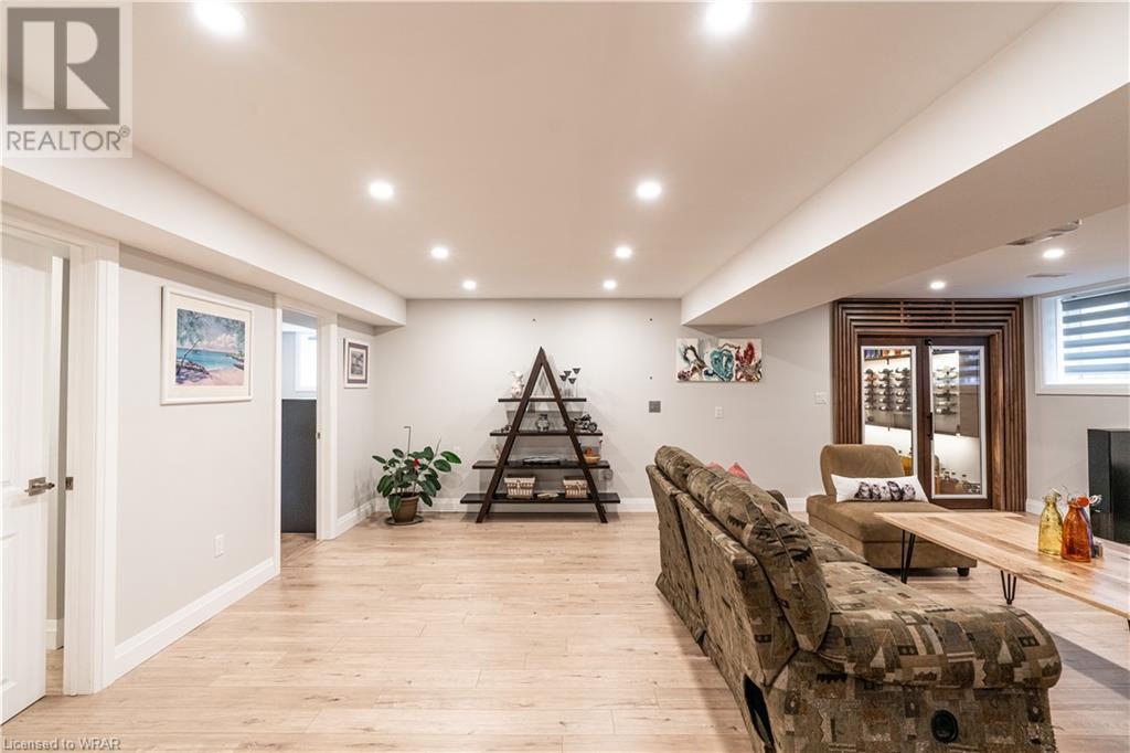 74 LORNE CARD Drive