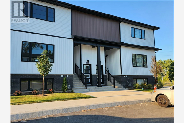 4263 FOURTH Avenue Unit# 212, Niagara Falls