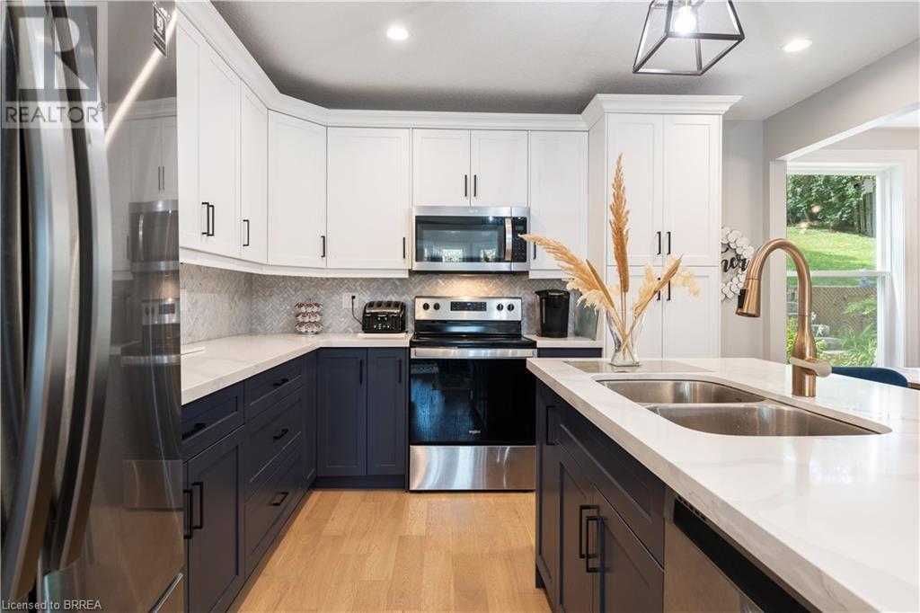 Listing 40478003 - Large Photo # 19