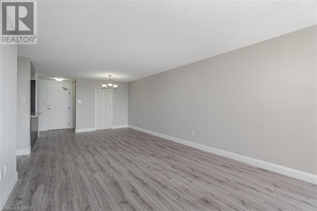 Listing 40478087 - Large Photo # 10