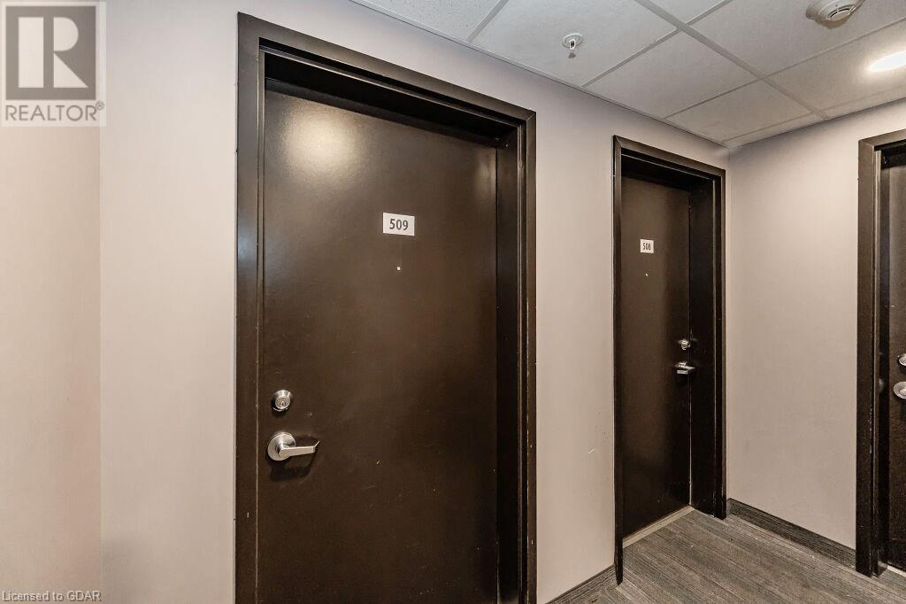 246 LESTER Street Unit# 509