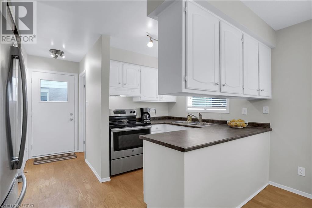 Listing 40478306 - Large Photo # 11