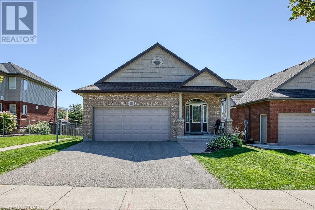 618 HUMMINGBIRD Crescent