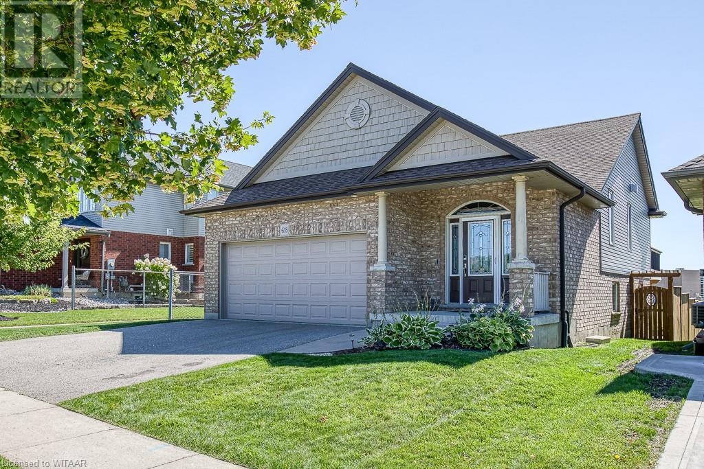 618 HUMMINGBIRD Crescent