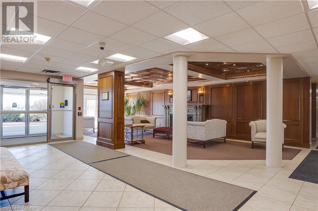 350 WELLINGTON Street Unit# 205