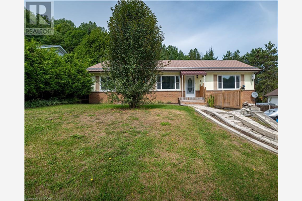 6 EASTON AVE, Bancroft