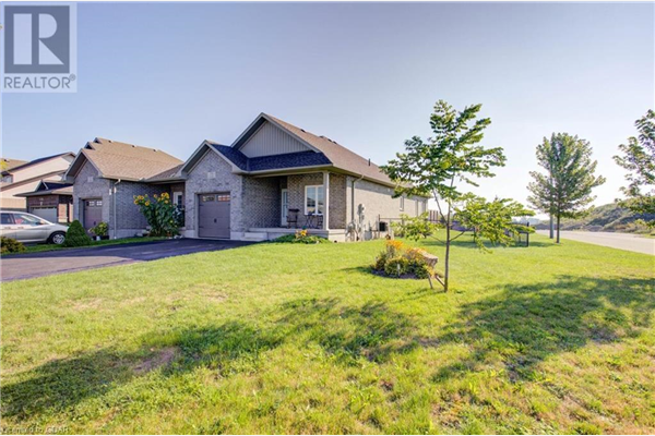 75 SCHMIDT Drive, Arthur