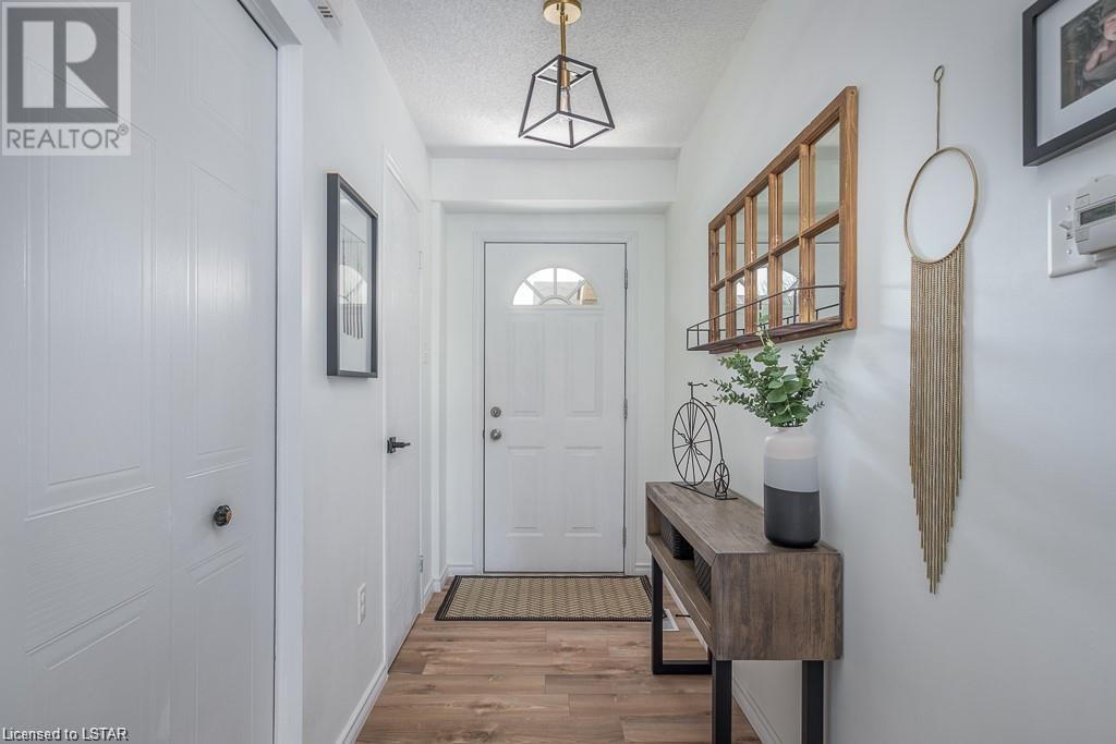 1912 BLOOM Crescent