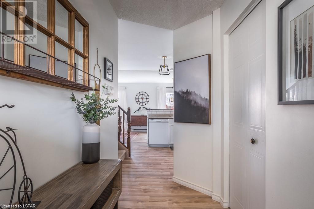 1912 BLOOM Crescent