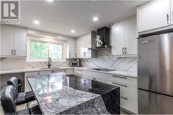 63 PINEMEADOW Crescent, Waterloo