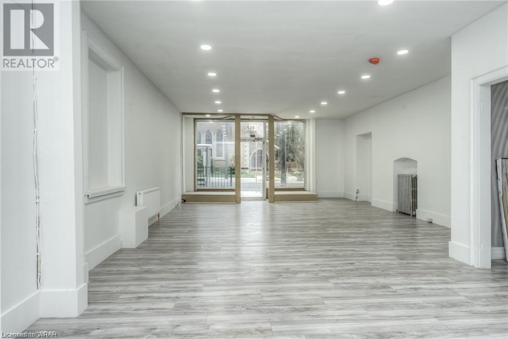457 KING Street E