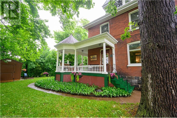 36 SPRUCE Street, Cambridge