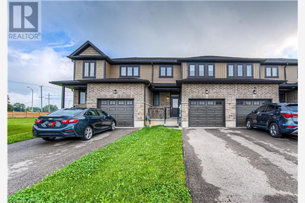 180 LINKS Crescent, Woodstock