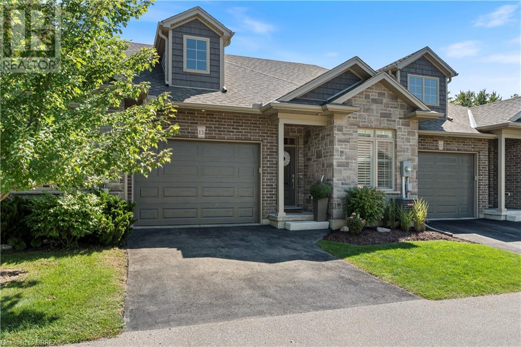 41 GARDEN Avenue Unit# 13