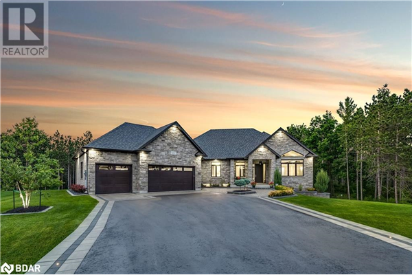 105 MENNILL Drive, Springwater