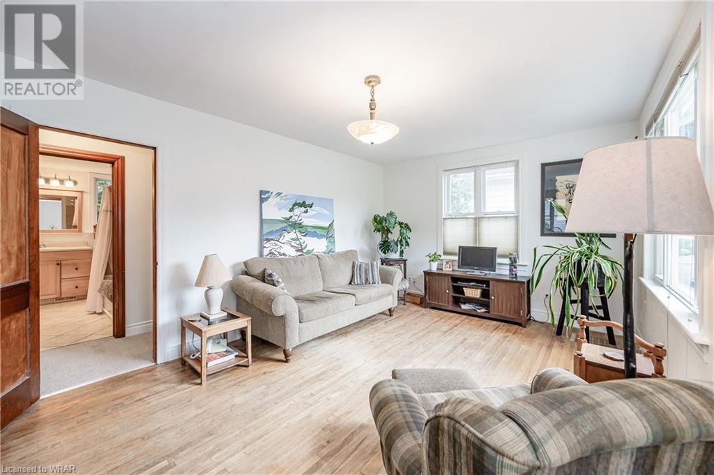 Listing 40479970 - Large Photo # 7