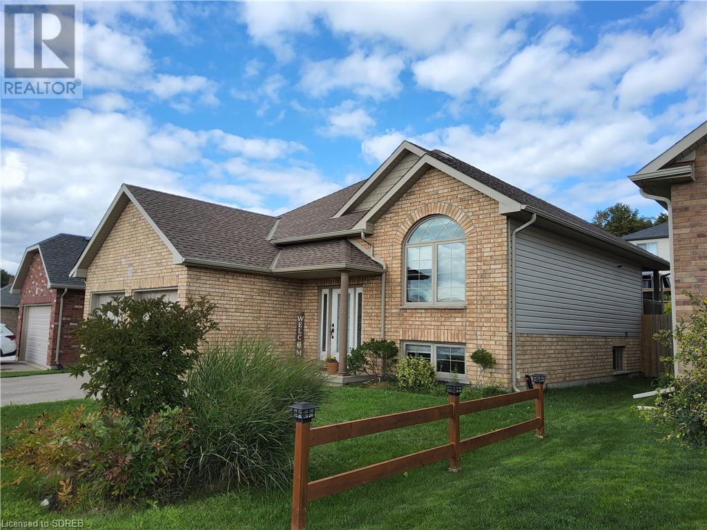 53 REDBUD Crescent