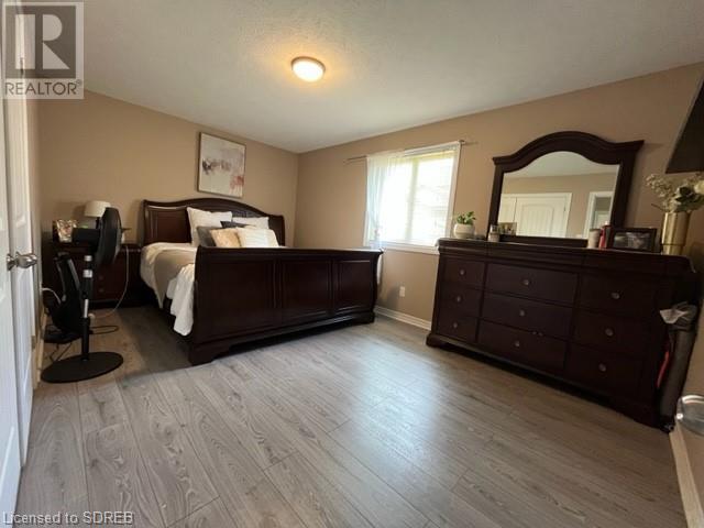 Listing 40480021 - Large Photo # 9