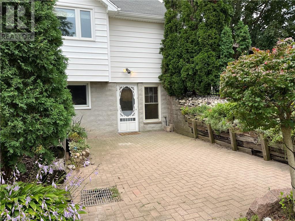 Listing 40480232 - Large Photo # 2