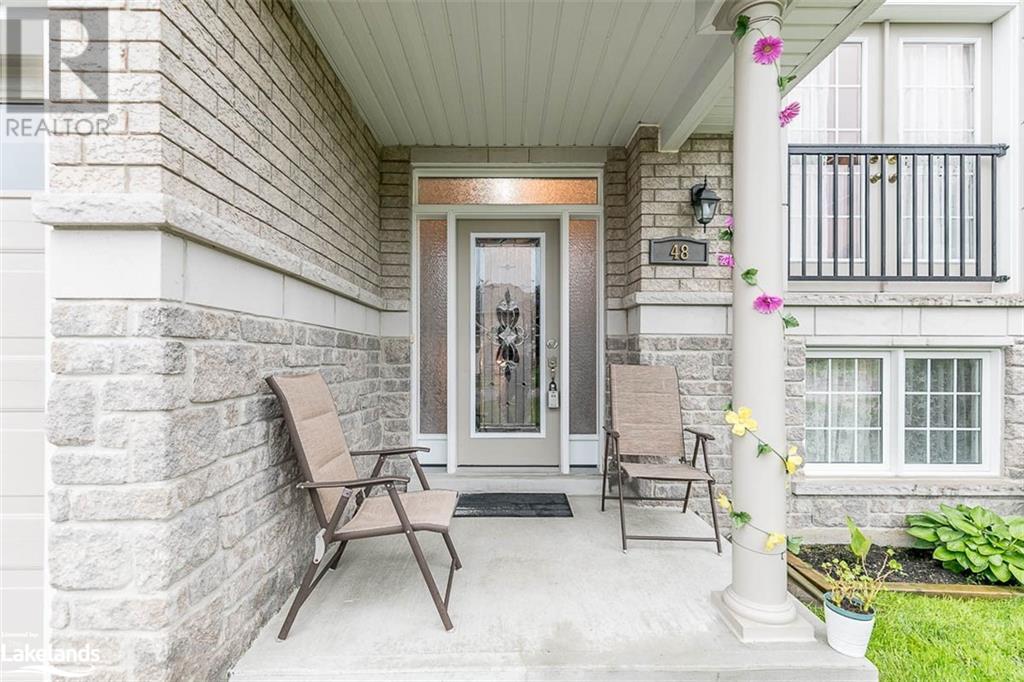 48 WHITE SANDS Way