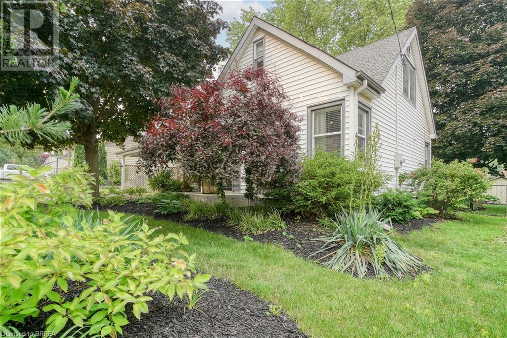 18 THORNTON Drive