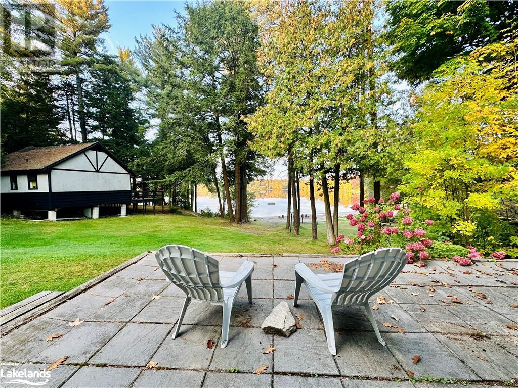 1113 MOON RIVER Road