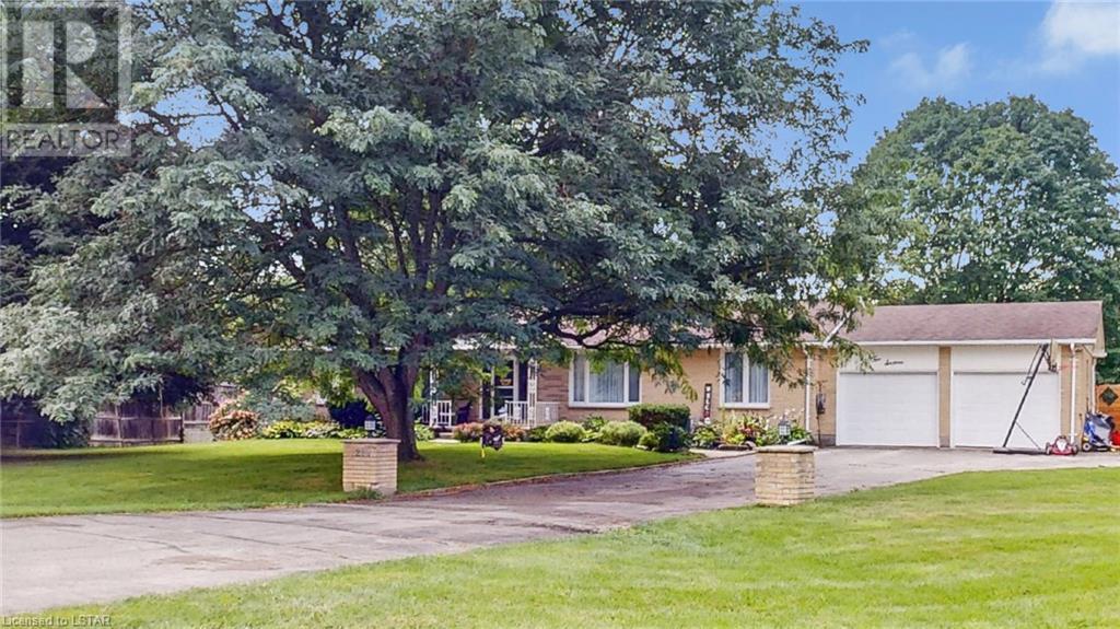 216 OAKCREST Drive