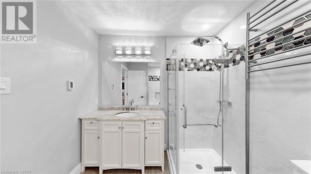 216 OAKCREST Drive