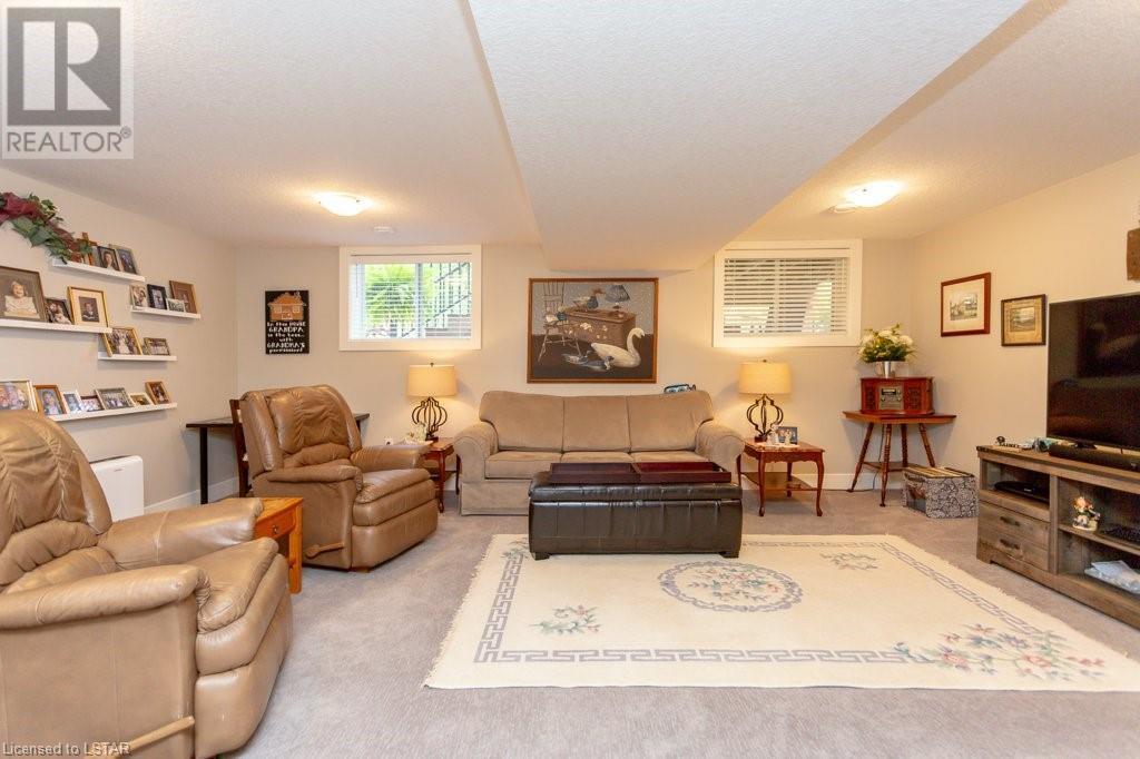 10 MCPHERSON Court Unit# 6